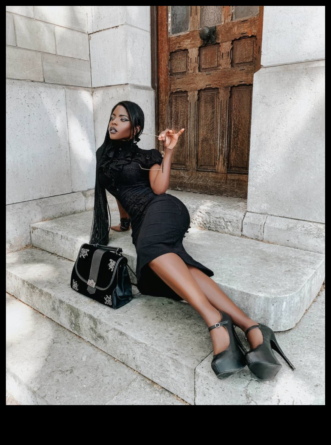 Rafinament Streetwise: Moda femeilor cu Panache