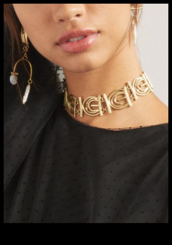 Goddess Glow: Canalizează strălucirea divină cu Chokers Goddess